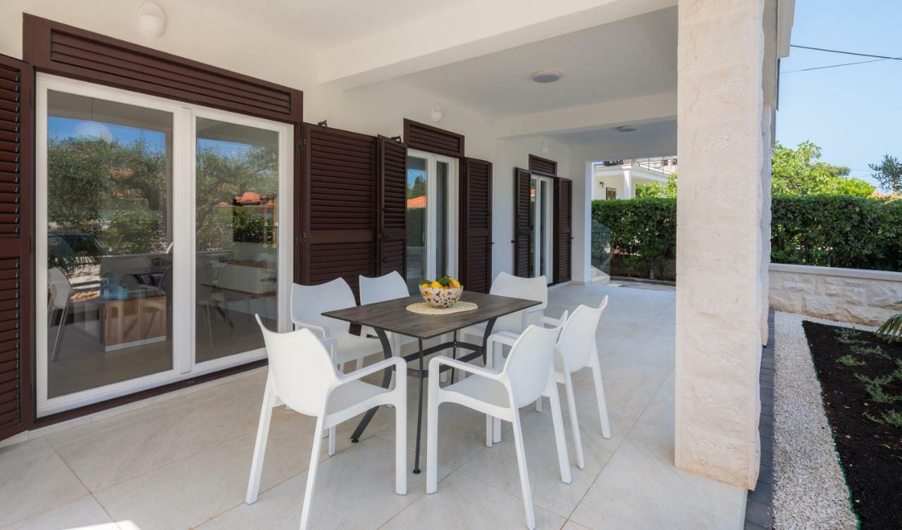 Apartmani Kos D Supetar Exterior photo