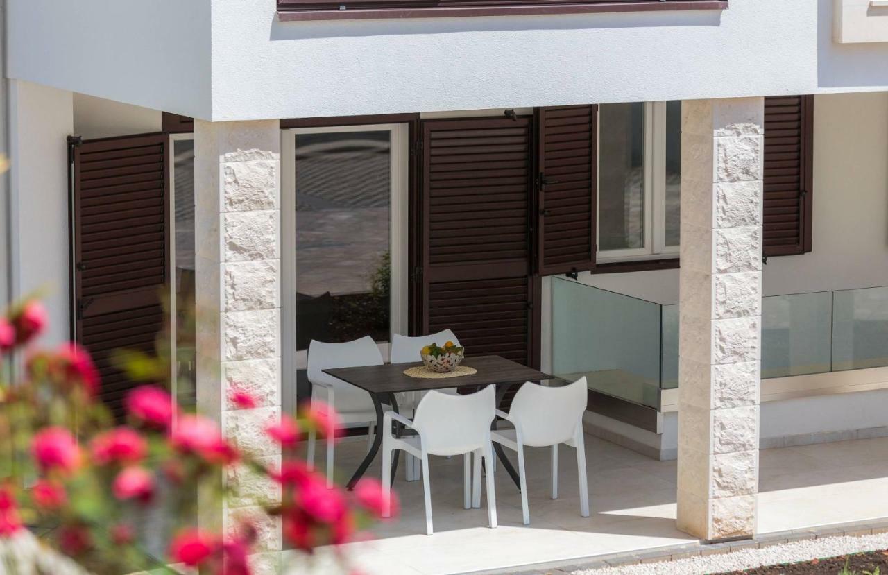 Apartmani Kos D Supetar Exterior photo